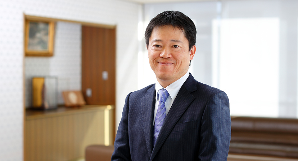 代表取締役社長　小川 克己